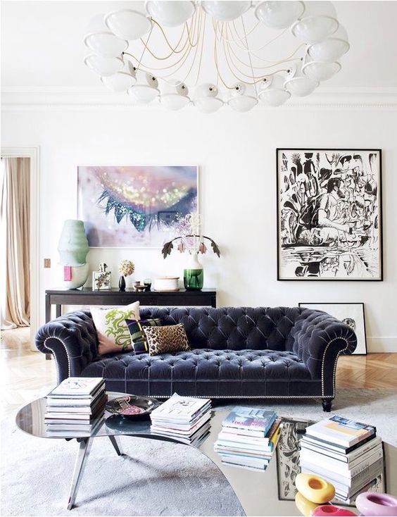 How to Make a Classic Sofa Fit Into a Contemporary Living Room