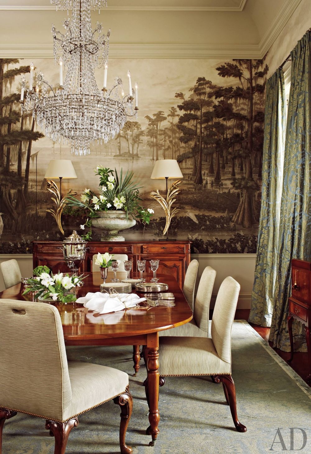 traditional-dining-room-ann-holden-new-orleans-louisiana-200907-2_1000-watermarked