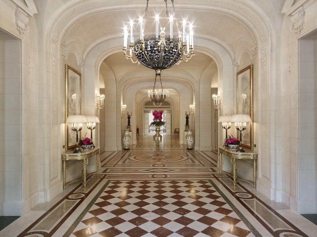 Shangri-La-Hotel-Paris-lobby antique french decor chandelier tiles gorgeous interiors