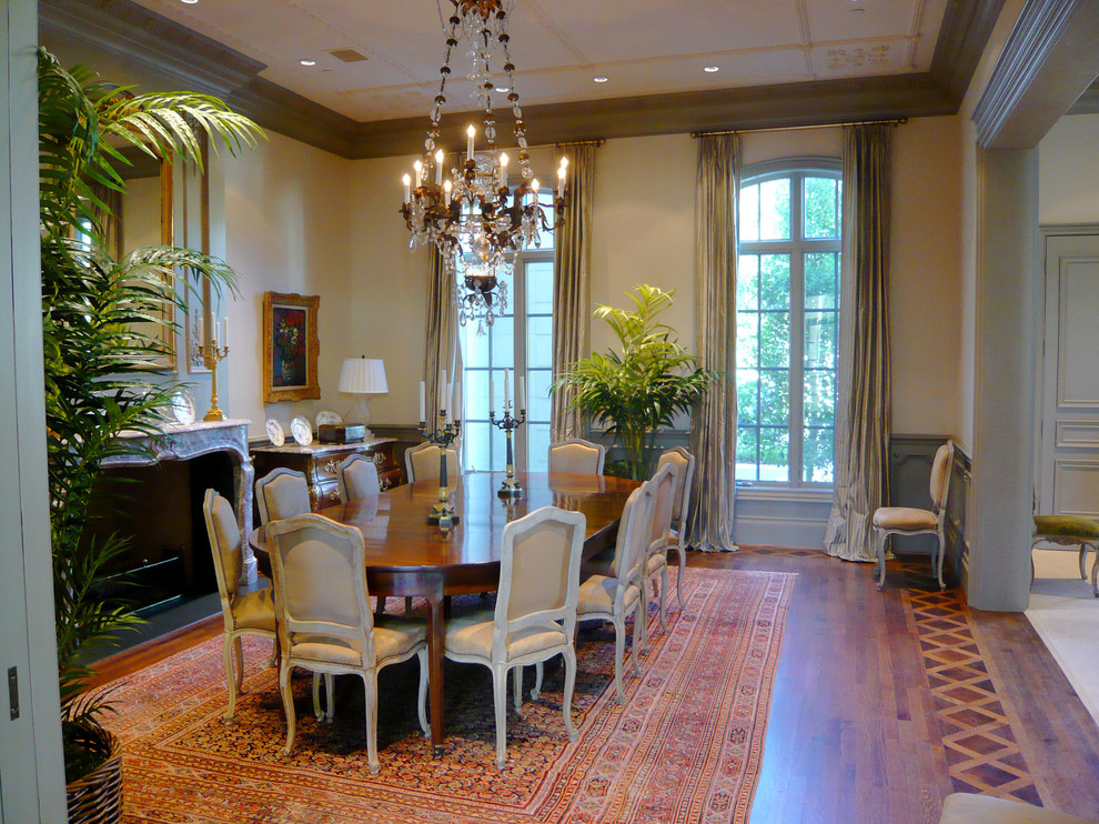 traditional-Dining-Room