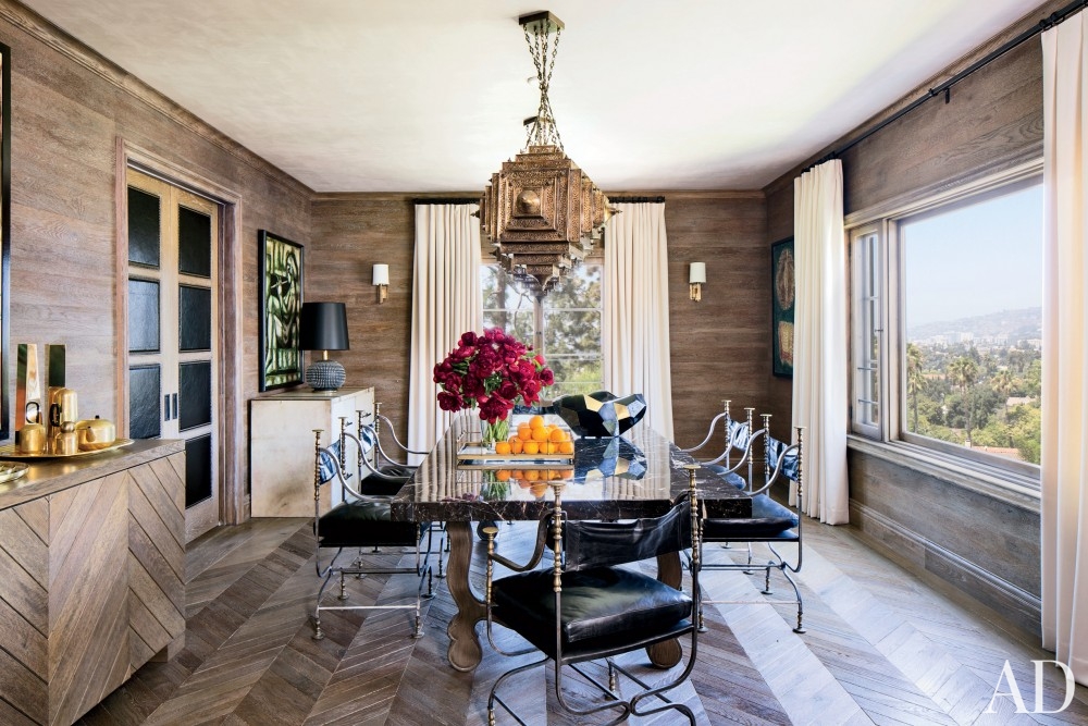 modern-dining-room-martyn-lawrence-bullard-design-los-angeles-ca ellen pompeo better decorating bible blog dining room vintage leather chairs