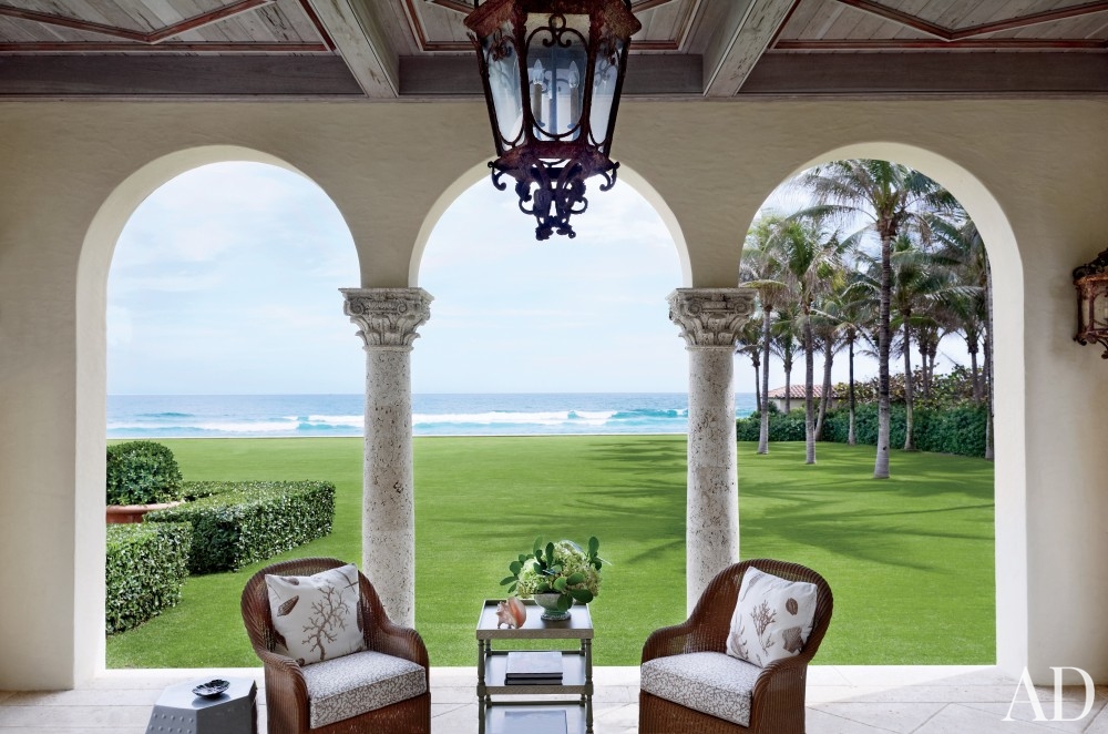 traditional-outdoor-space-david-easton-inc-palm-beach-florida better decorating bible blog colummns