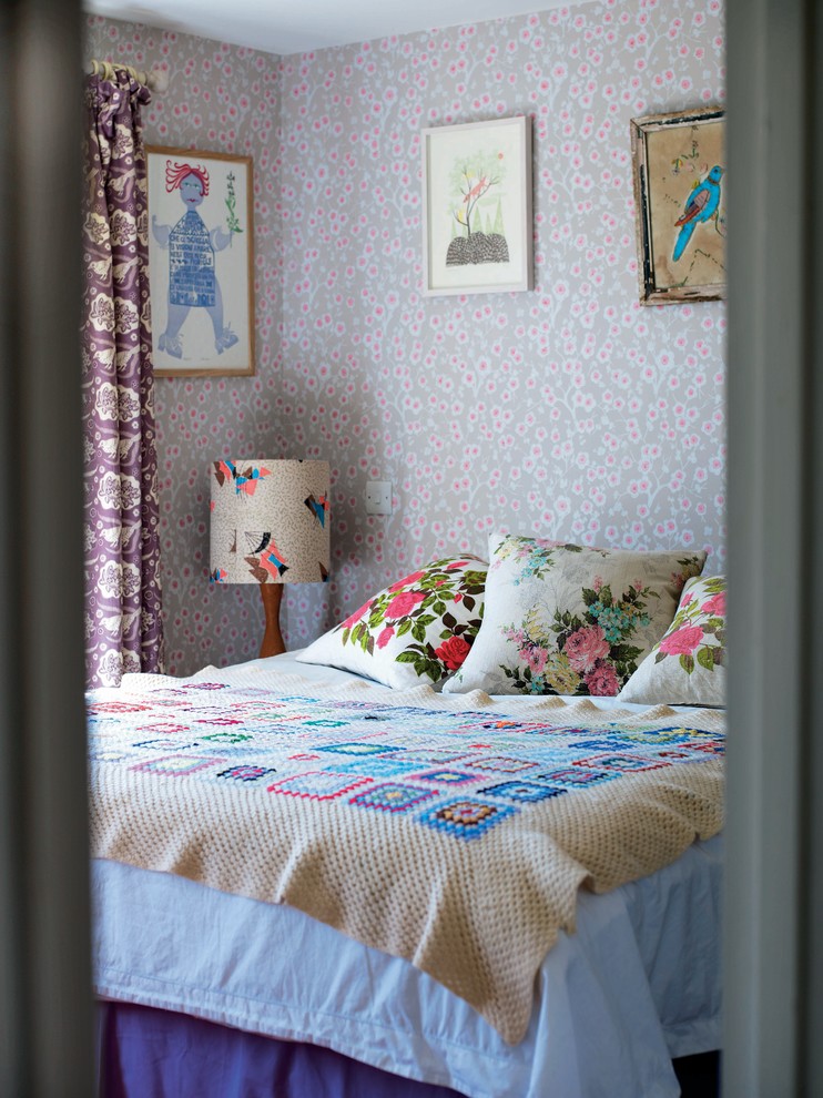 pink vintage wallpaper antique floral pillows better decorating bible blog ideas