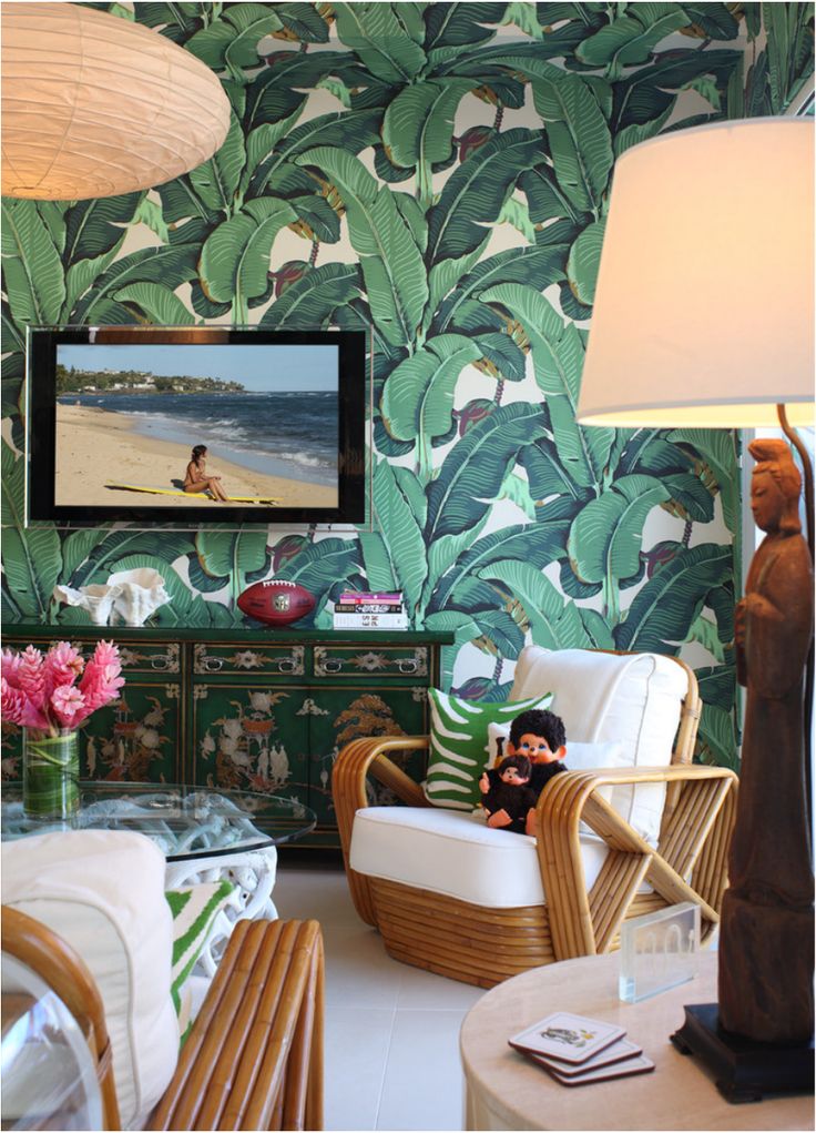 palm beach banan aleaf wallpaper decor