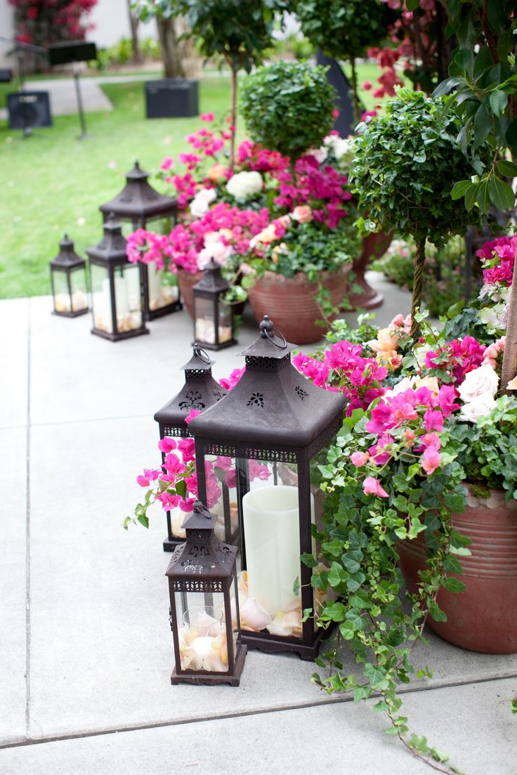 patio decor lanterns flowers