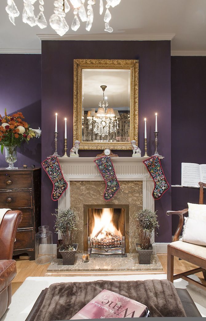 40 Refined Purple Christmas Decor Ideas - DigsDigs