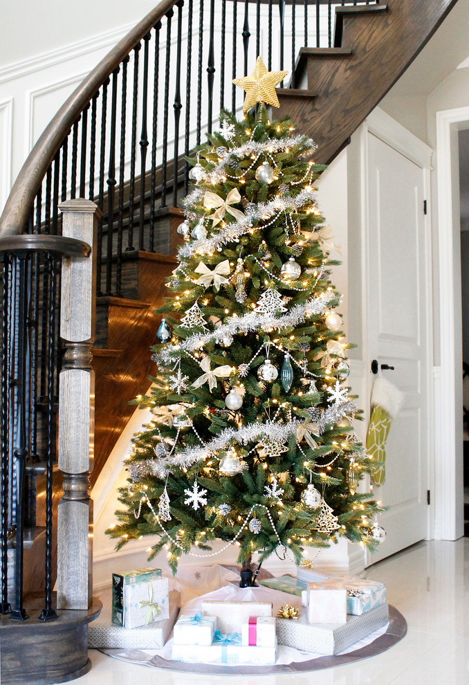 entryway christmas tree decor ideas