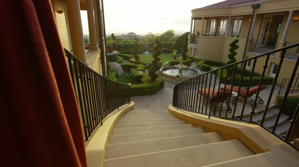 Home Tour Leyla Melani's Posh Sunset Harbor Villa BetterDecoratingBible