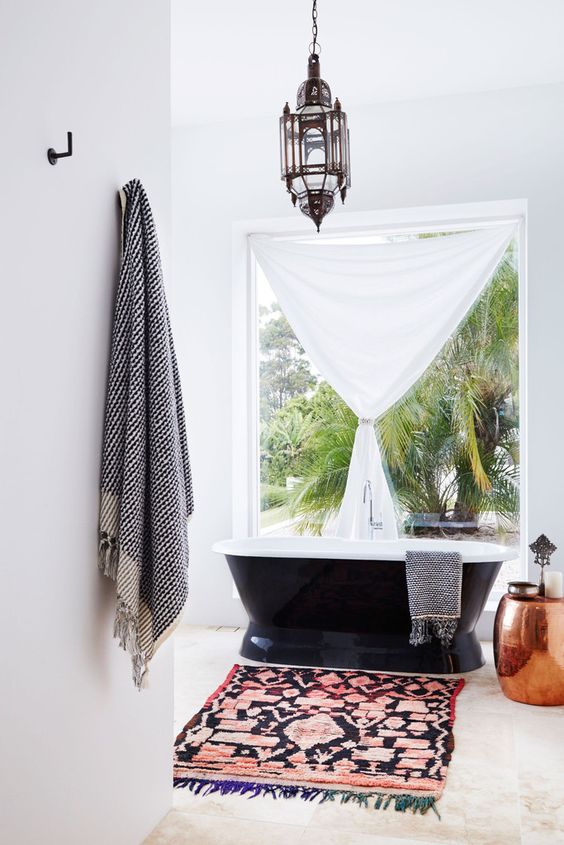 moroccan-style-bathroom-decorating-curtains-fresh-air-ideas
