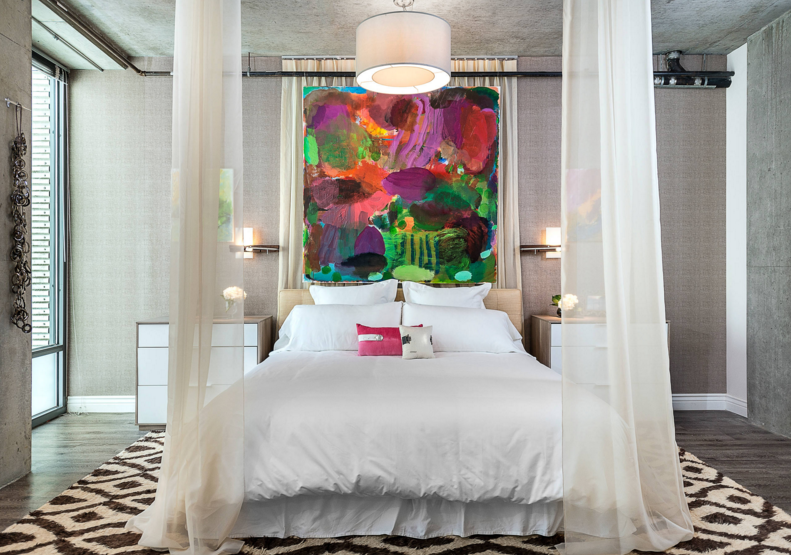 bedroom-headboard-artwork-ideas-glam