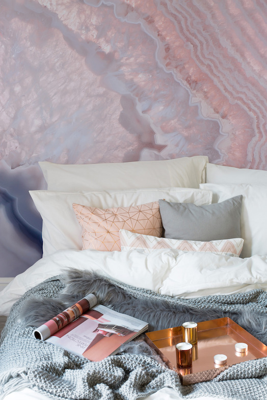 quartz-wall-mural-wallpaper-decorating-bedroom-pink-grey-purple-ideas-cute-glam