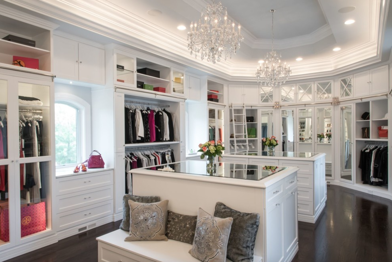 Here Are 7 Ways To Decorate Your Closet Like A Fashion