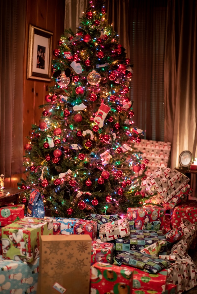 christmas tree with tons of presents