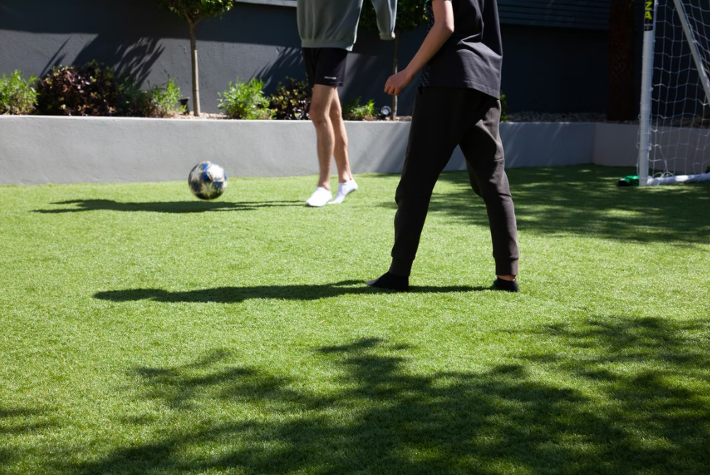 Five Best Ideas For Installing Artificial Grass In Your Home