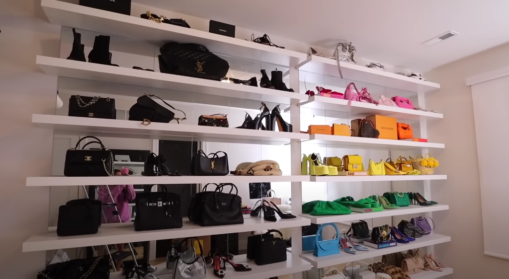 Inside Kylie Jenner's insane purse closet | khou.com